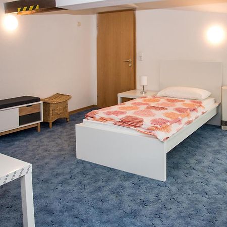 Ferien- & Monteur Maisonette Apartment In Magdeburg, H Екстериор снимка